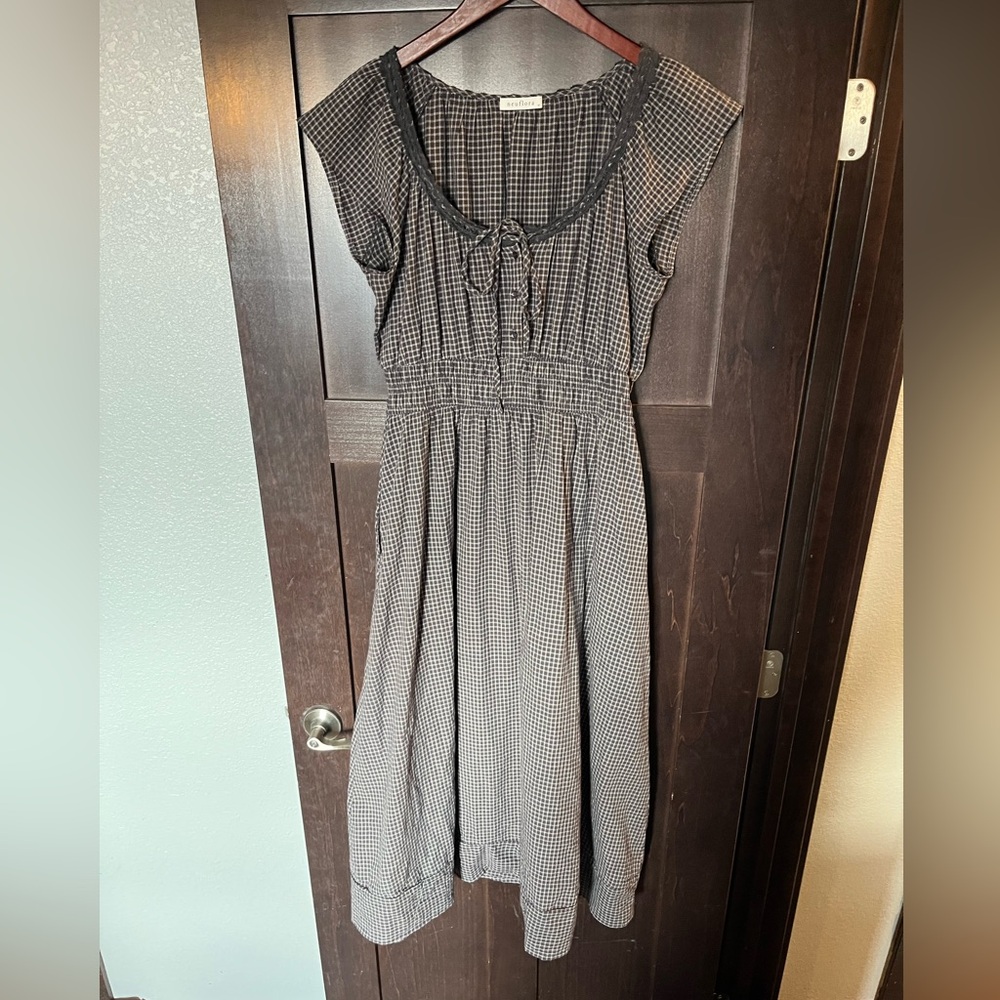 Neuflora dress converted to short sleeve!